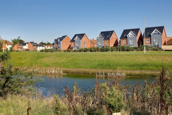 Make 2016 the year you bag a Bovis Home near London - at a 2015 price!